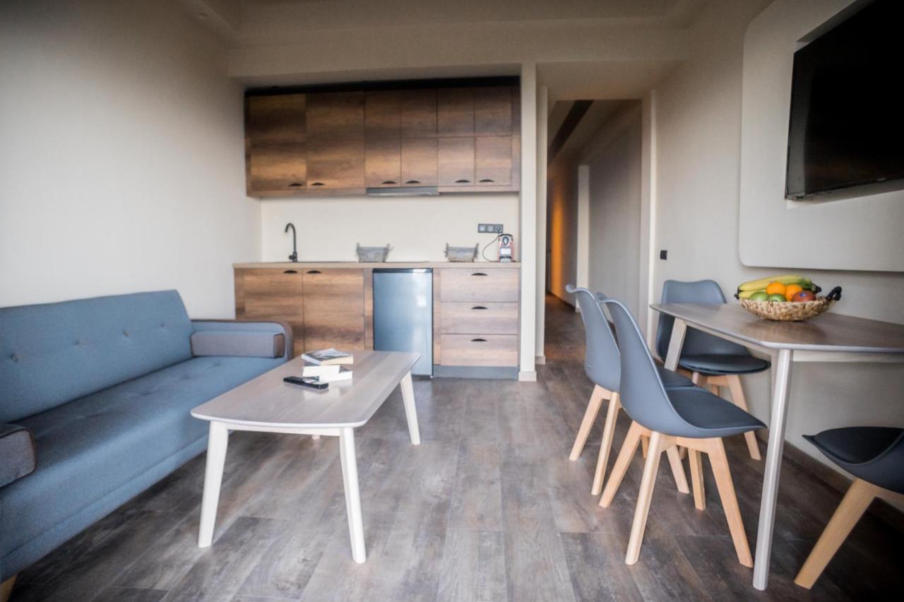 Seven Keys Luxury Suites Achílleion Exteriér fotografie